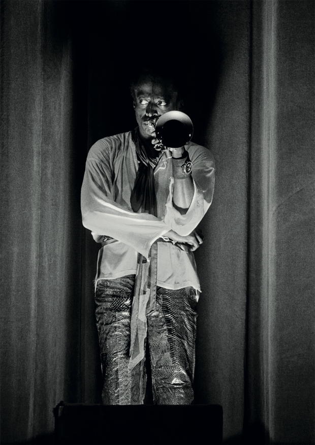 MILES DAVIS MILES DAVIS